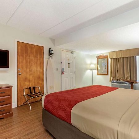Econo Lodge Inn & Suites Lugoff Екстериор снимка