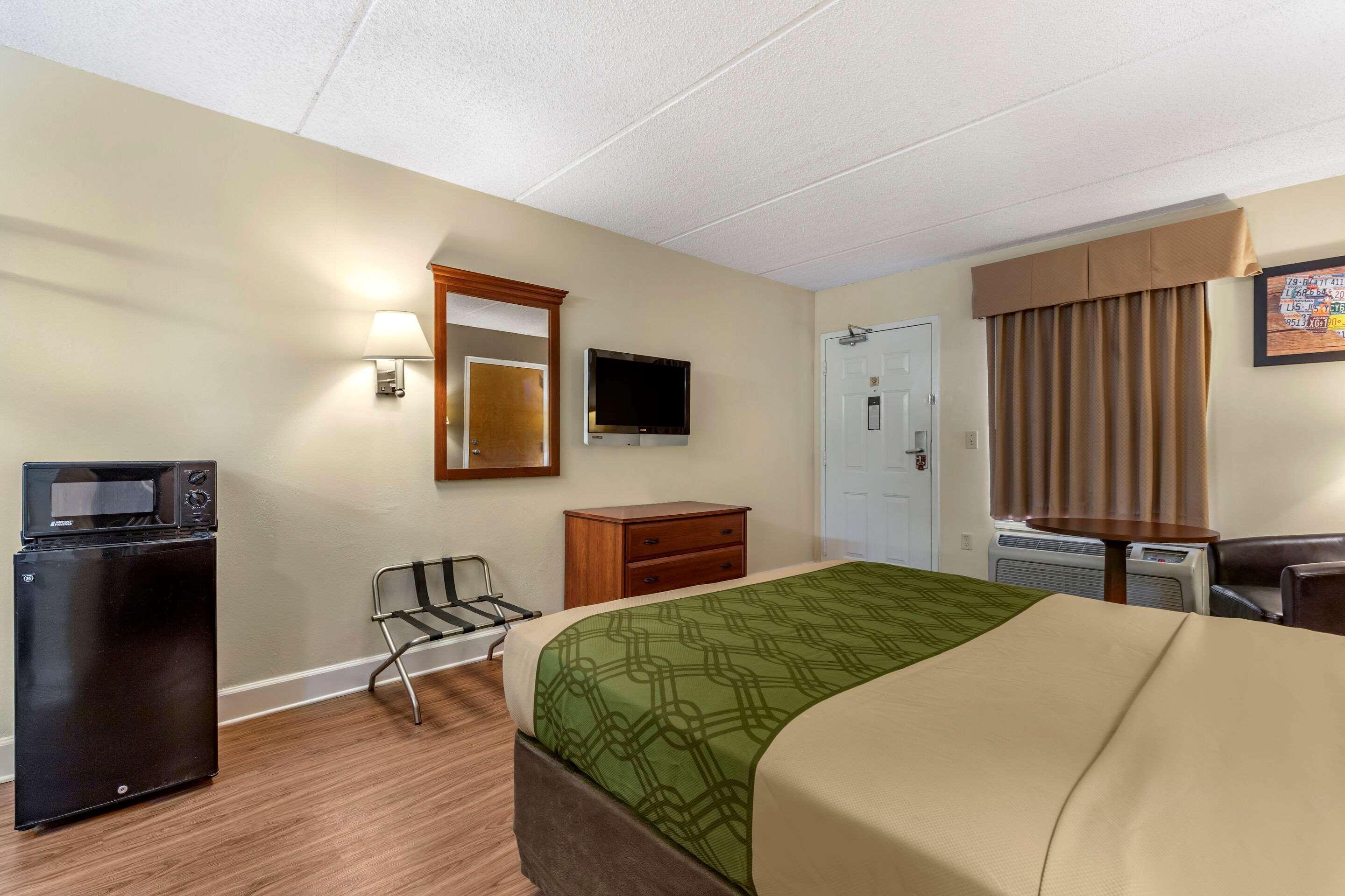 Econo Lodge Inn & Suites Lugoff Екстериор снимка
