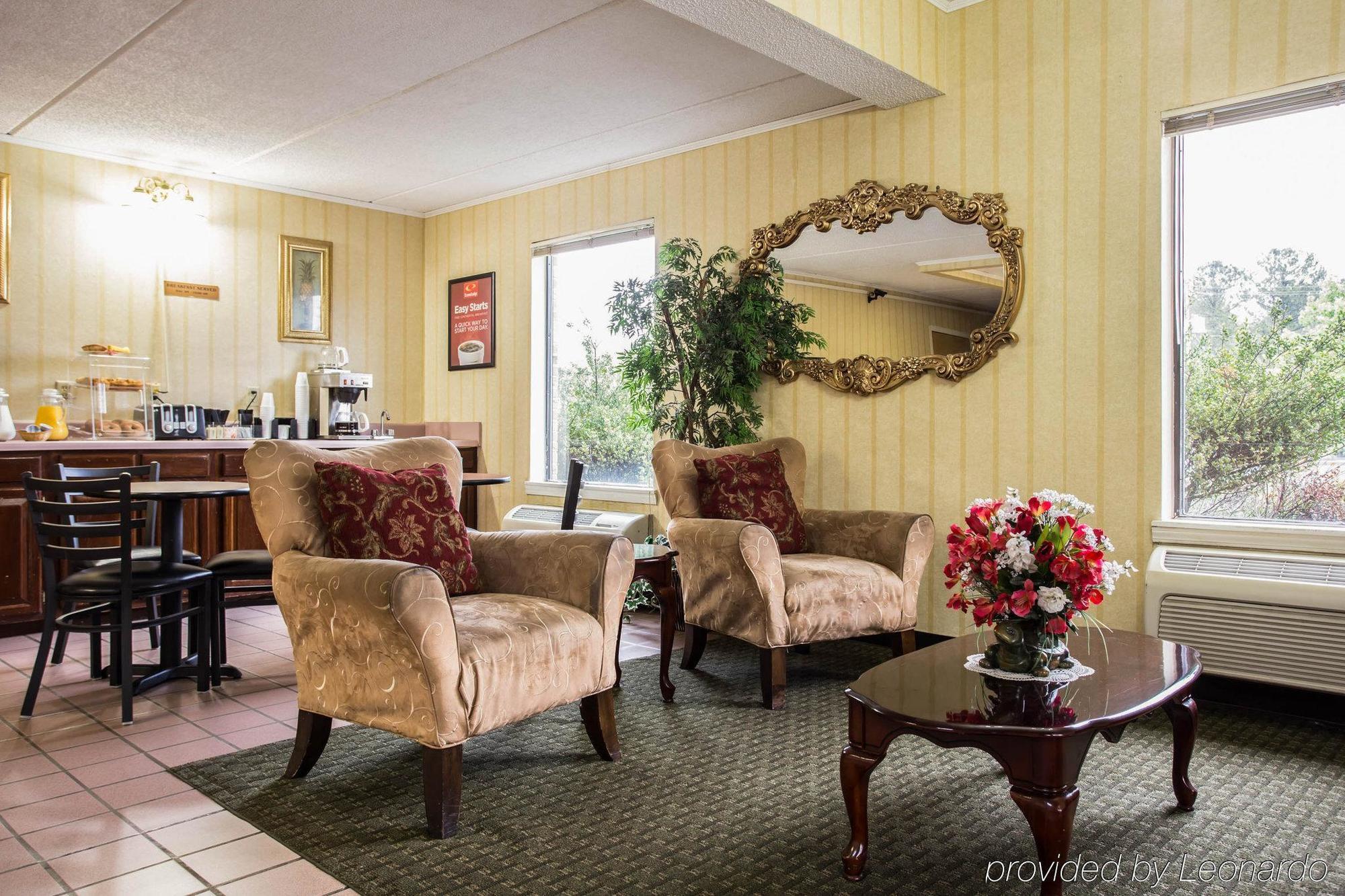 Econo Lodge Inn & Suites Lugoff Екстериор снимка