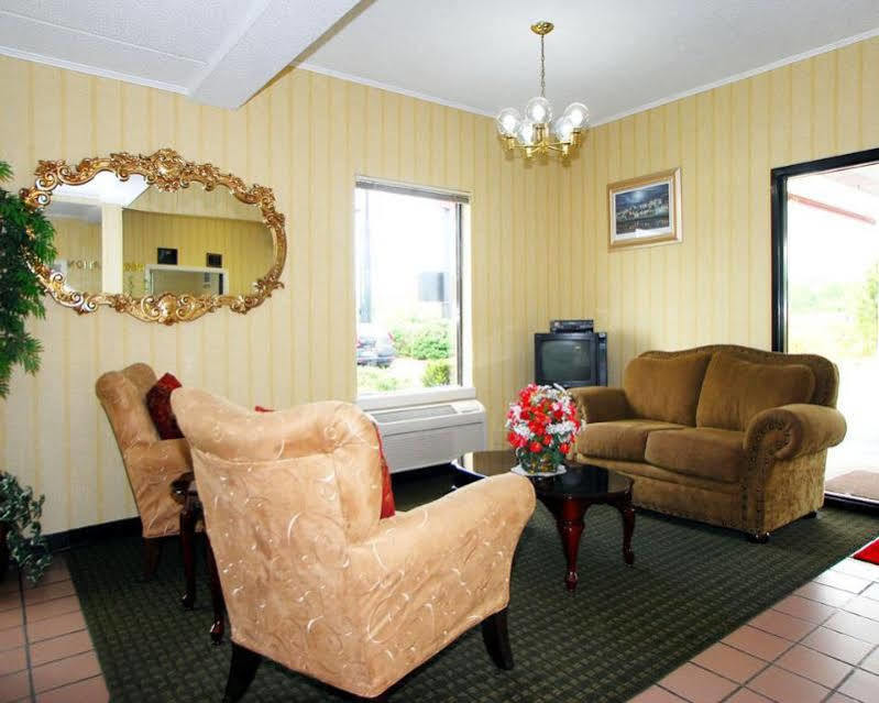 Econo Lodge Inn & Suites Lugoff Екстериор снимка